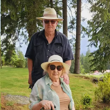 Bebe Cotimanis, mândru de soacra sa, de 85 de ani. Cine este mama Iuliei Dumitru: „A dovedit că visurile nu au vârstă”