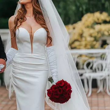 Cine este concurentul de la „Insula Iubirii” care s-a căsătorit cu ispita. Au împreună o fetiţă