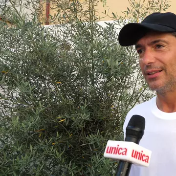 Radu Vâlcan este un tată anxios: „Mă panichez extrem de des”. Prezentatorul „Insula Iubirii” și Adela Popescu au trei copii / Exclusiv