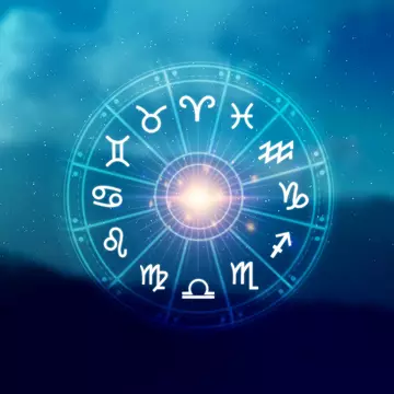 Horoscop 27 august 2024. Săgetătorii și Vărsătorii, printre nativii care au noroc cu carul