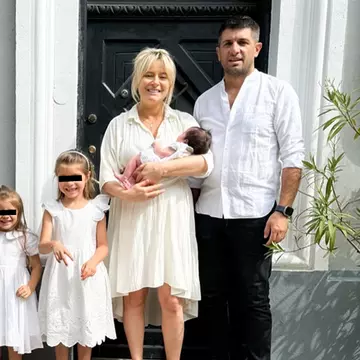 Laura Cosoi s-a întors la muncă la o săptămâna după ce a născut al patrulea copil: „Din nou pe platou” / Foto&Video