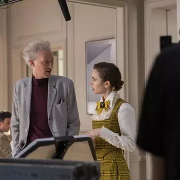 Detalii mai puțin cunoscute despre actorul Bruno Gouery, Luc din „Emily in Paris”: „Mama mea este italiancă”. Joacă într-un film regizat de Johnny Depp / Exclusiv