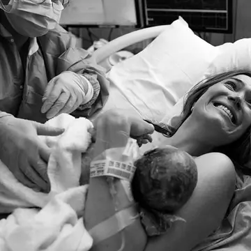 Actrița Mandy Moore din serialul „This Is Us” a născut al treilea copil. Numele special pe care l-a ales pentru bebeluș. Semnifică „războinic vestit”