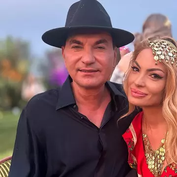 Valentina Pelinel a mers cu gemenele de 5 ani, Indira și Rania, la salon să le facă manichiura. "Frumoase, dar prea devreme!"