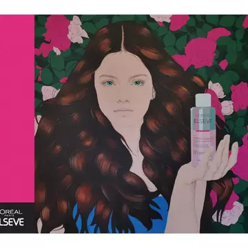 Elseve Glycolic Gloss și arta feminității: o expoziție de neratat la Art Safari