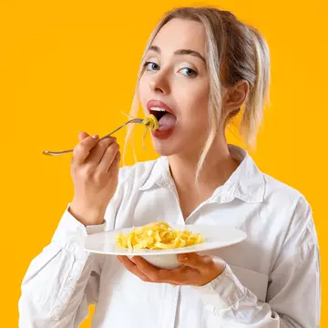 Ordinea corectă în care trebuie să consumi alimentele dacă vrei să slăbești și să-ți îmbunătățești sănătatea