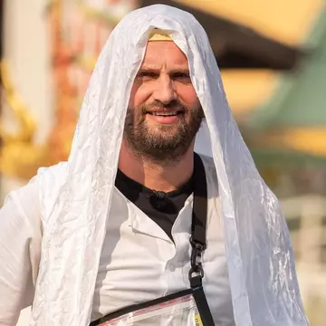 Cine este Sorin Brotnei de la Asia Express 2024. Cum arăta când făcea parte din formația Akcent, câți copii are și cum și-a cucerit soția