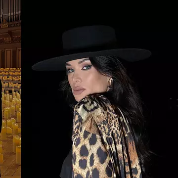 Cum o răsfață iubitul însurat pe Irisha. Fosta concurentă de la Survivor este tratată ca o prințesă. Ce bijuterii a primit de la afacerist