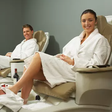 Echiparea unui salon de înfrumuseţare: ce mobilier nu trebuie să îţi lipsească?