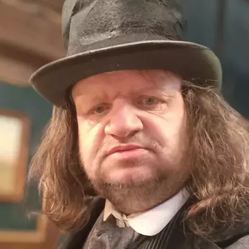 Ce a publicat pe rețelele sociale Valeriu Pavel Dan cu doar câteva ore înainte de deces. Regretatul actor s-a stins brusc, pe stradă, la 53 de ani