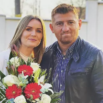 Cătălin Moroșanu, dezvăluiri de la începutul relației cu soția: "Era combinată cu un prieten. Ea avea 16 ani, eu aveam 17 ani. Am rămas împreună!”