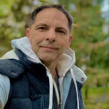 Dan Negru, despre ofertele comerciale din mediul online: „A ajuns să coste mai mult să postezi o reclamă decât să prezinți un spectacol”