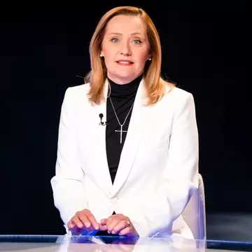 Elena Lasconi s-a căsătorit cu primul soț la doar 18 ani: „Cu mintea de acum, aș fi divorțat a doua zi”. Cine este Leontin Florea și cu ce se ocupă