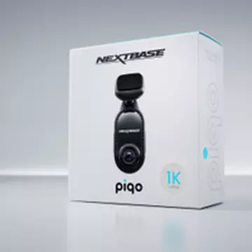 NEXTBASE LANSEAZÃ ÎN ROMÂNIA, NOUA CAMERÃ DE BORD, PIQO - CEL MAI MIC MODEL CREAT VREODATÃ  DE CÃTRE LIDERUL GLOBAL AL CAMERELOR AUTO