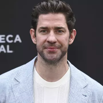 John Krasinski, desemnat cel mai sexy bărbat în viață. Cum a reacționat soția lui, actrița Emily Blunt