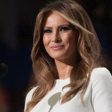 Cum arăta Melania Trump acum 25 de ani. O recunoști? Prima Doamnă a Americii spune că nu are intervenții estetice: "Nu am făcut vreo modificare"