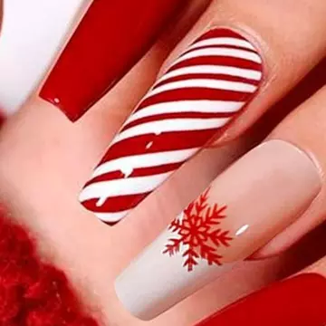 Tendințe Crăciun 2024 în materie de manichiură - ce trebuie să știe orice nail tech?