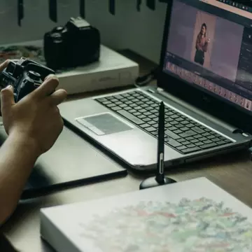 Cum să îmbunătățiți o fotografie într-un editor foto