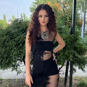 Cine este Aura Șova, finalistă Vocea României 2024. Concurenta lui Tudor Chirilă visează să construiască un azil de bătrâni