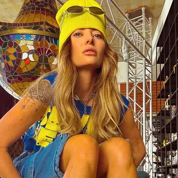 Delia, apariție controversată într-o ținută din rafie. "Ăștia de la Balenciaga plâng de invidie!" Imaginile cu ea s-au viralizat instant