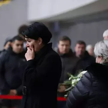 Imagini sfâșietoare de la priveghiul lui Helmut Duckadam, de pe Arena Națională. Gestul elegant al lui Ion Țiriac față de văduva „Eroului de la Sevilla”