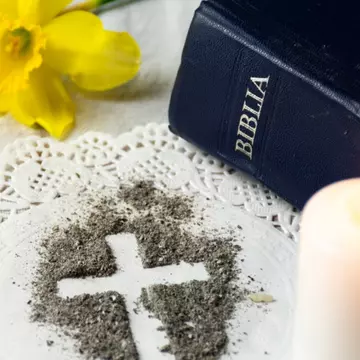 Care este cea mai citită carte din lume după Biblie. Reprezintă una dintre cele mai influente lucrări ale secolului al XX-lea