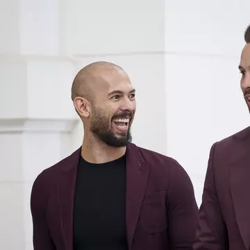 Cine sunt Andrew și Tristan Tate. Detalii neștiute despre familia controversaților frați