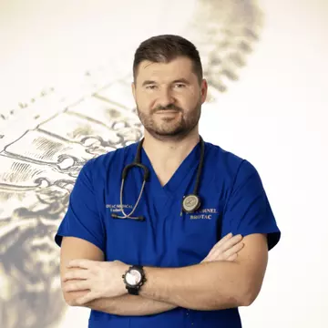 Afecţiuni ale coloanei vertebrale, la copii și adolescenți, diagnosticate cu ajutorul tehnologiei CT 3D