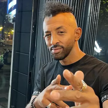 Kamara și-a făcut o nouă operație estetică. De ce a decis artistul să își facă pentru a doua oară blefaroplastie