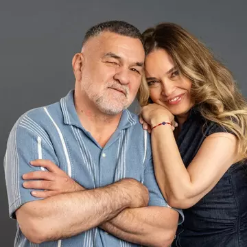 Cum s-au cunoscut Leonard Doroftei şi soţia lui: „Am memorat numărul ei de telefon din prima, știind cumva că am nevoie s-o văd”. Cum a cerut-o în căsătorie