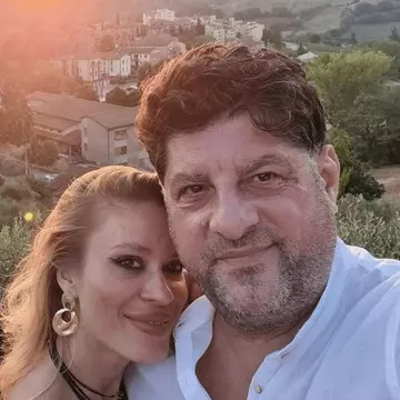 Tavi Colen și Emma Ștefan s-au căsătorit în secret. Primele declarații: "E soția mea!"