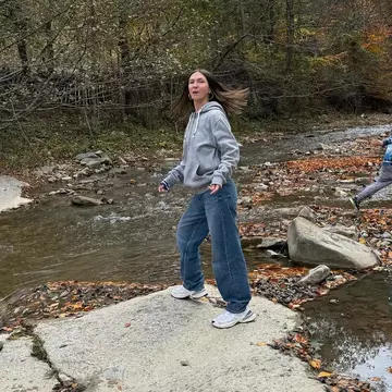 Adela Popescu, emoționată până la lacrimi după ce fiul cel mare, Alexandru Vâlcan, i-a scris o scrisoare: „Ce credeți, am plâns?”