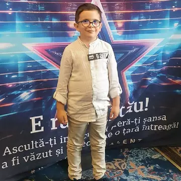 Cine este Alexandru Pințea de la "Românii au talent". La cinci ani a trecut printr-o operație pe creier. "Cel mai mare lucru pe care l-am făcut vreodată a fost să am curaj!"