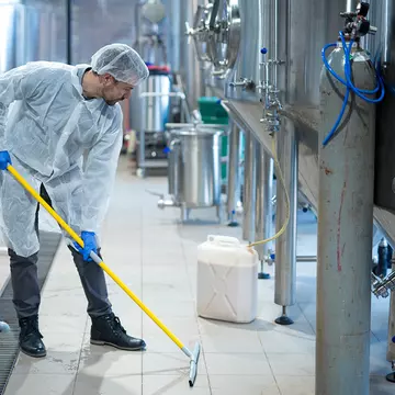 Ar Trebui Să Investești În Detergenți Profesionali: Iată de ce!