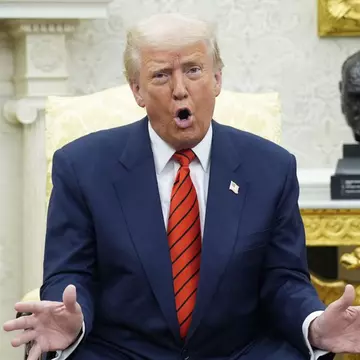 Cine este românca care a avut o relație amoroasă  cu Donald Trump. Ce face și cum arată acum femeia