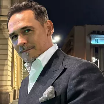 Răzvan Simion are un nou proiect fără Dani Oțil. În ce ipostază inedită va putea fi văzut prezentatorul de la Antena 1