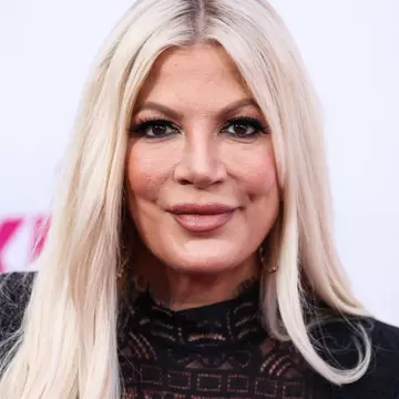 Tori Spelling refuză să bea apă: „Sunt precum un cactus”. Actrița spune că i se face rău din cauza apei