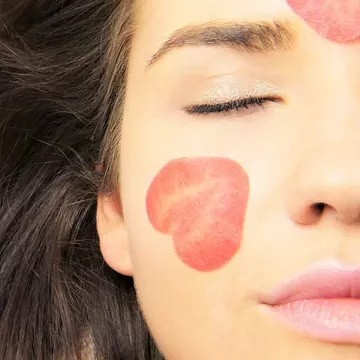 Detaliile fac diferența: Chirurgia estetică a trăsăturilor faciale