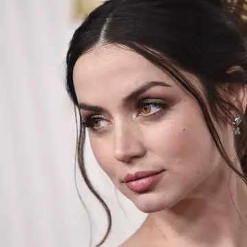 Ana de Armas, momente tandre cu Manuel Anido în public. Cuplul s-a confruntat cu critici după confirmarea relației