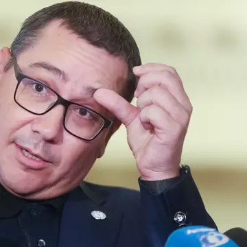 Ce porecle a avut Victor Ponta de-a lungul timpului: „Diavolul de Băsescu”. Care a fost primul loc de muncă al politicianului