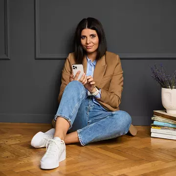 Iulia Ionescu este însărcinată cu primul său copil. Vedeta de la Pro Tv a ales deja numele bebelușului. "Mi-am dorit întotdeauna să fiu mamă!"
