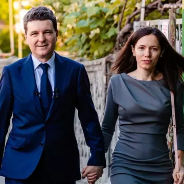 Cine este Nicușor Dan, candidatul pro-european din turul 2 al alegerilor prezidențiale 2025. Ce religie și avere are și de ce nu este căsătorit cu mama celor doi copii ai lui