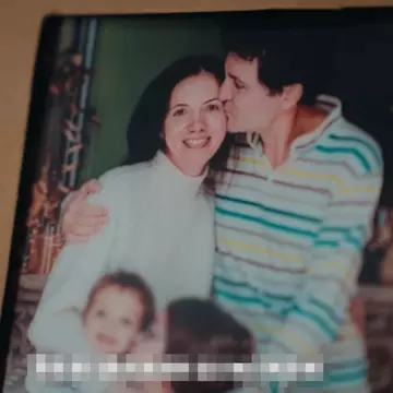 Cum își cresc Mirabela Grădinaru și Nicușor Dan cei doi copii. Aheea și Antim resimt absența tatălui lor de când a început campania electorală: „Pentru ea este cel mai dificil”