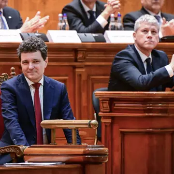 Fiica lui Nicușor Dan, prezentă la ceremonia de învestire a tatălui ei. De ce a lipsit Mirabela Grădinaru