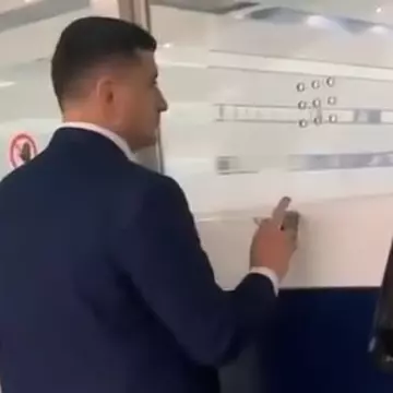 George Simion a încălcat regulile din aeroport: „Hai, mă, că eu sunt așteptat!”