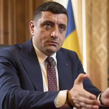 George Simion vrea să dea afară jumătate de milion de bugetari din instituțiile statului, dacă va ajunge președinte