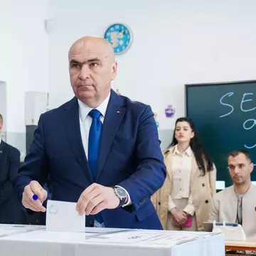 Mesajul lui Ilie Bolojan, după ce și-a exercitat dreptul la vot: „Destinul țării noastre este în mâinile voastre”