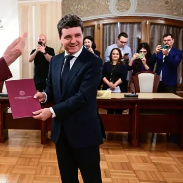 Nicușor Dan a fost învestit în funcția de președinte al României: „Societatea românească și-a demonstrat ei însăși ca e vie și puternică”