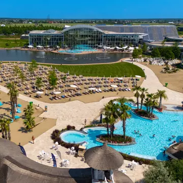 Destinatia de vacanta exotica care face valuri international si local: Therme Bucuresti a redeschis plajele Sands of Therme si Galaxy Horizon, și anunță o serie de evenimente pentru sezonul de vară