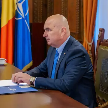 Ilie Bolojan taie sporurile angajaților care lucrează în condiții periculoase. Măsura este „total nejustificată”, spune sindicatul Europol: „Sacrificații de serviciu vor fi tot cei cu veniturile cele mai mici”